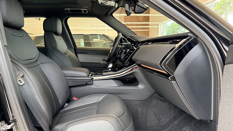 2026 新車 Land Rover Range Rover Sport (1AG) 聖托里尼黑　Santorini Black P400 Petrol Mild Hybrid 標準軸距 S
