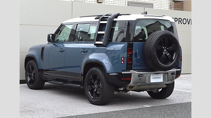 Defender 110 1