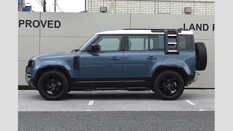 2023 認定中古車 Land Rover Defender 110 タスマンブルー P300 AWD（AT） SE
