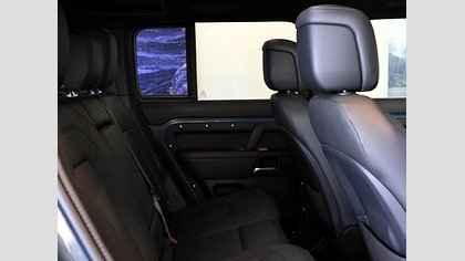 Defender 110 4