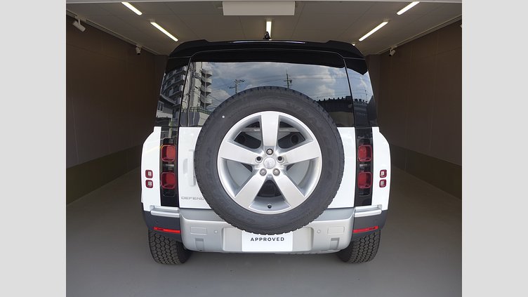 2024 認定中古車 Land Rover Defender 110 フジホワイト D350 ディーゼルマイルドハイブリッド S