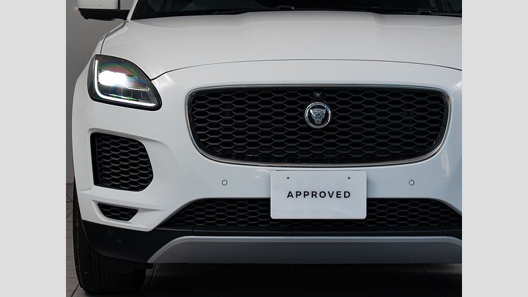 2019 認定中古車 Jaguar E-Pace Fuji White 2.0 litre i4D Diesel S　D180