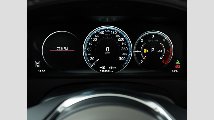 2018 認定中古車 Jaguar XF Loire Blue 2.0diesel スポーツブレイク　プレステージ　20ｄ