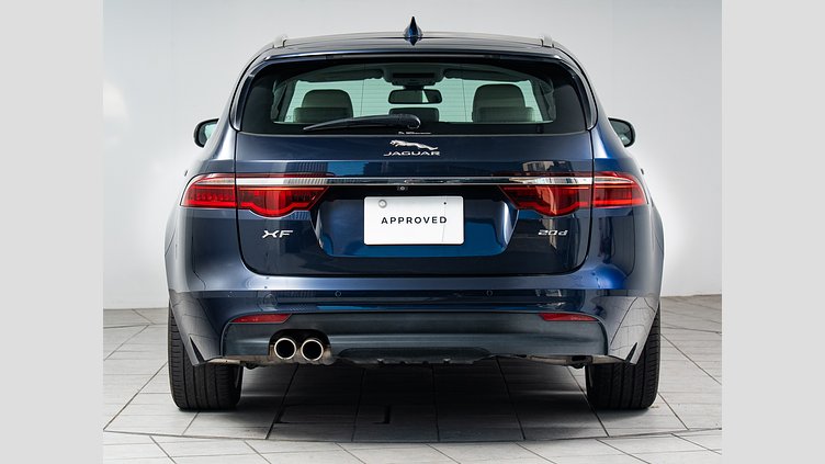 2018 認定中古車 Jaguar XF Loire Blue 2.0diesel スポーツブレイク　プレステージ　20ｄ