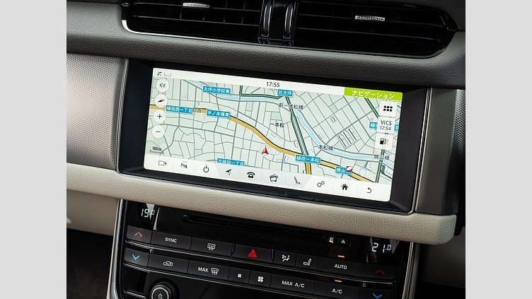 2018 認定中古車 Jaguar XF Loire Blue 2.0diesel スポーツブレイク　プレステージ　20ｄ