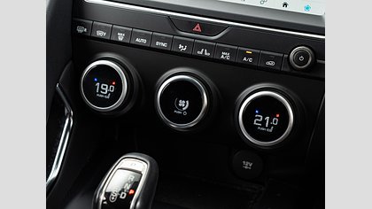 E-Pace 13