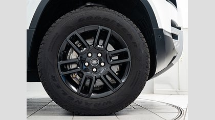 Defender 110 8