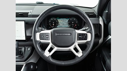 Defender 110 17