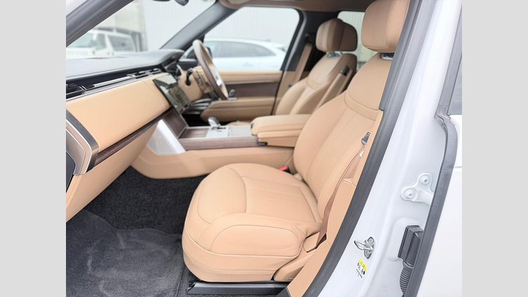 2024 認定中古車 Land Rover Range Rover Ostuni Pearl White 3.0 litre i6D​ オートバイオグラフィ