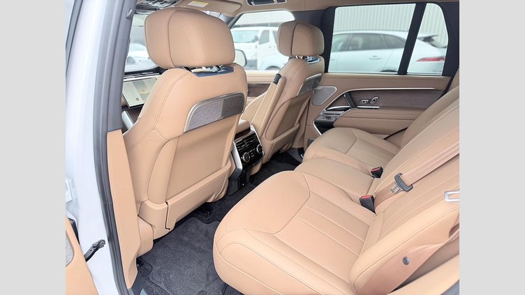 2024 認定中古車 Land Rover Range Rover Ostuni Pearl White 3.0 litre i6D​ オートバイオグラフィ