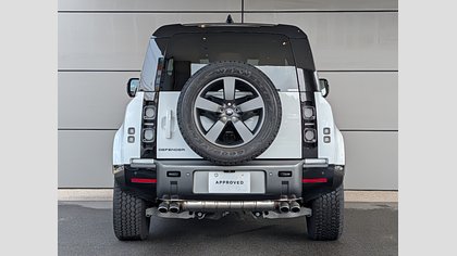 Defender 90 4