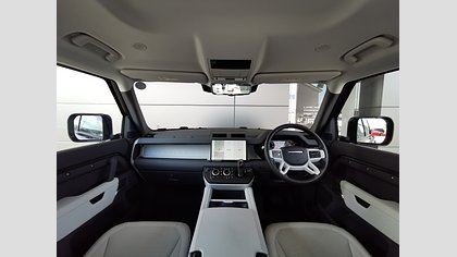 Defender 110 3