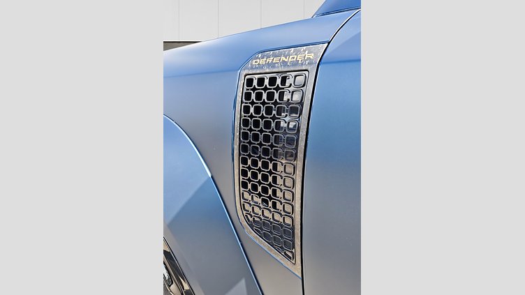 2025 Approved Land Rover Defender OCTA Sargasso Blue P635 z silnikiem benzynowym V8 DEFENDER OCTA