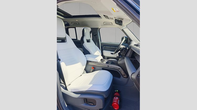 2025 Approved Land Rover Defender OCTA Sargasso Blue P635 z silnikiem benzynowym V8 DEFENDER OCTA