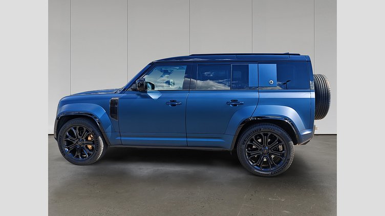 2025 Approved Land Rover Defender OCTA Sargasso Blue P635 z silnikiem benzynowym V8 DEFENDER OCTA
