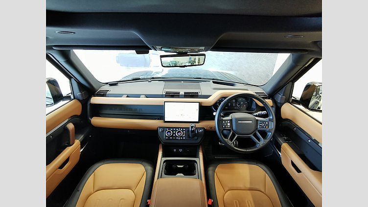2023 認定中古車 Land Rover Defender 90 Carpathian Grey 3.0 litre i6D​ 90X D300 4WD