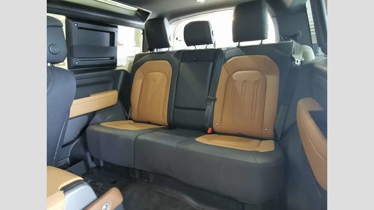 2023 認定中古車 Land Rover Defender 90 Carpathian Grey 3.0 litre i6D​ 90X D300 4WD