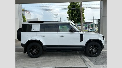 Defender 110 6