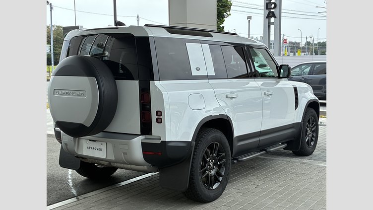 2024 認定中古車 Land Rover Defender 110 フジホワイト D300 AWD（AT） S