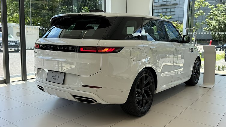 2026 新車 Land Rover Range Rover Sport (1AA) 富士白　Fuji White P400 Petrol Mild Hybrid 標準軸距 Dynamic SE