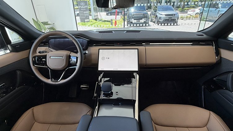 2026 新車 Land Rover Range Rover Sport (1AA) 富士白　Fuji White P400 Petrol Mild Hybrid 標準軸距 Dynamic SE