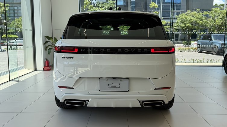 2026 新車 Land Rover Range Rover Sport (1AA) 富士白　Fuji White P400 Petrol Mild Hybrid 標準軸距 Dynamic SE