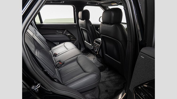 2023 認定中古車 Land Rover Range Rover Sport Santorini Black 3.0 litre i6D​ オートバイオグラフィー 