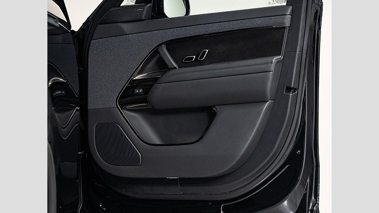2023 認定中古車 Land Rover Range Rover Sport Santorini Black 3.0 litre i6D​ オートバイオグラフィー 