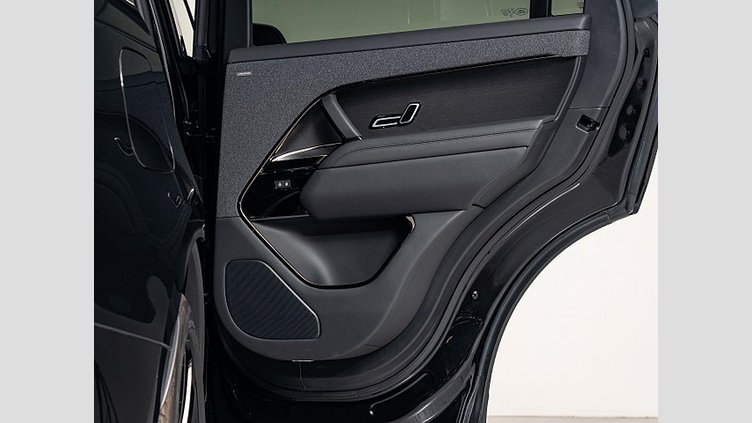 2023 認定中古車 Land Rover Range Rover Sport Santorini Black 3.0 litre i6D​ オートバイオグラフィー 
