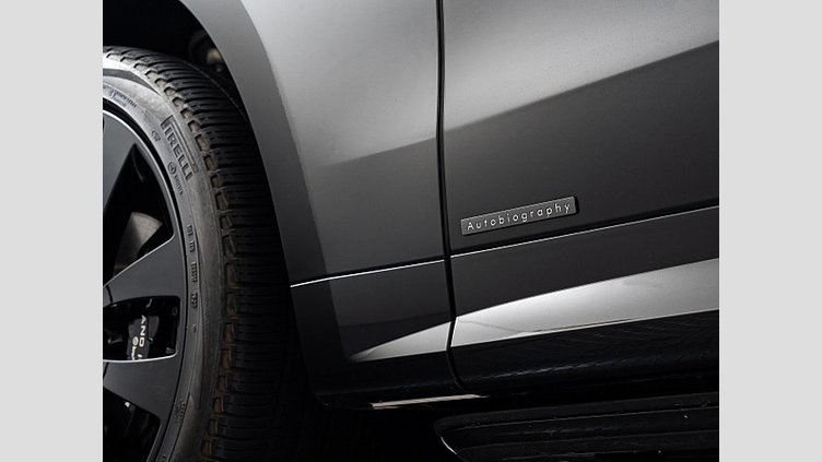 2023 認定中古車 Land Rover Range Rover Sport Santorini Black 3.0 litre i6D​ オートバイオグラフィー 