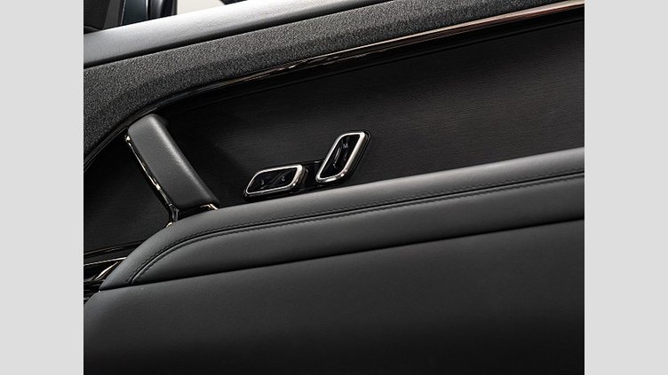 2023 認定中古車 Land Rover Range Rover Sport Santorini Black 3.0 litre i6D​ オートバイオグラフィー 