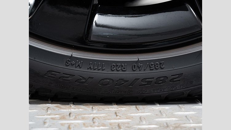 2023 認定中古車 Land Rover Range Rover Sport Santorini Black 3.0 litre i6D​ オートバイオグラフィー 