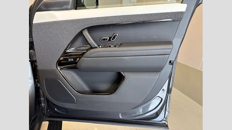 2024 認定中古車 Land Rover Range Rover Sport Carpathian Grey 3.0 litre i6D​ Autobiography