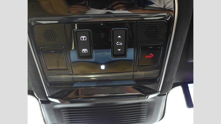 2024 認定中古車 Land Rover Range Rover Sport フジホワイト P550eプラグインハイブリッド（ガソリン） スタンダードホイールベース Autobiography