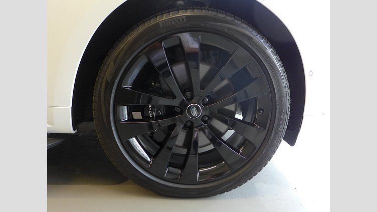 2024 認定中古車 Land Rover Range Rover Sport フジホワイト P550eプラグインハイブリッド（ガソリン） スタンダードホイールベース Autobiography