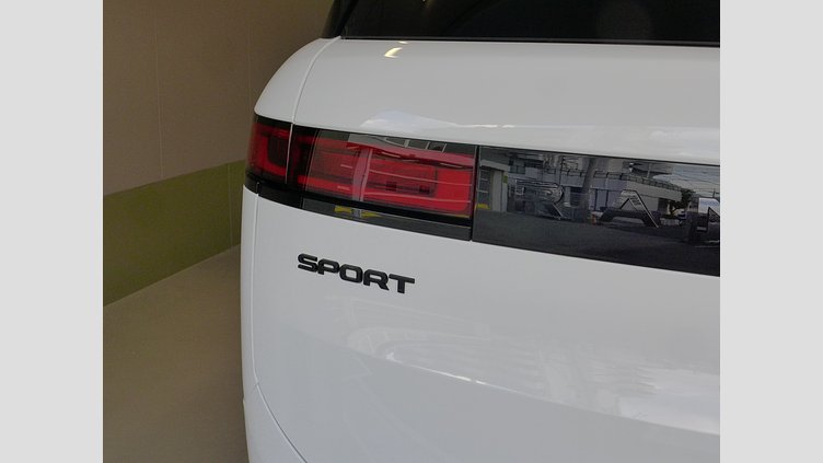 2024 認定中古車 Land Rover Range Rover Sport フジホワイト P550eプラグインハイブリッド（ガソリン） スタンダードホイールベース Autobiography