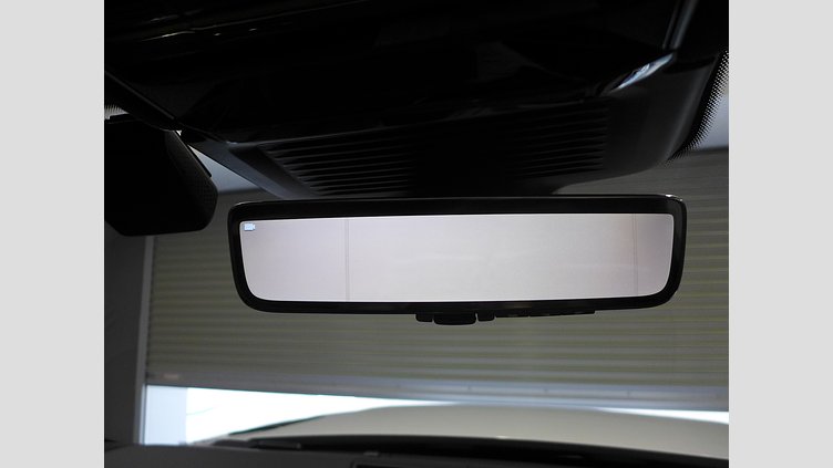 2024 認定中古車 Land Rover Range Rover Sport フジホワイト P550eプラグインハイブリッド（ガソリン） スタンダードホイールベース Autobiography