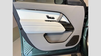 Range Rover 13
