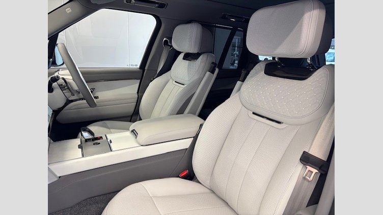 2024 認定中古車 Land Rover Range Rover BespokeGreen in gloss fnish SV　4.4L　V8　615PS SVビスポークバルモラルエディション