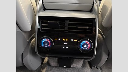 Range Rover 21