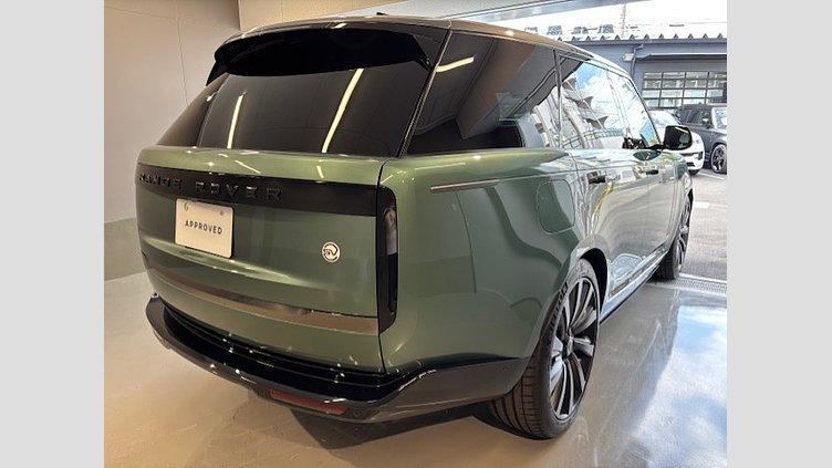 2024 認定中古車 Land Rover Range Rover BespokeGreen in gloss fnish SV　4.4L　V8　615PS SVビスポークバルモラルエディション