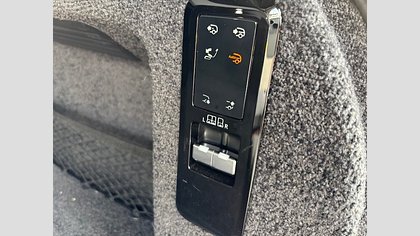Range Rover 37