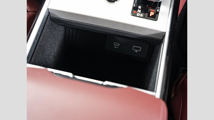 2024 認定中古車 Land Rover Range Rover シャラントグレイ D350 AWD MHEV（AT） スタンダードホイールベース Autobiography