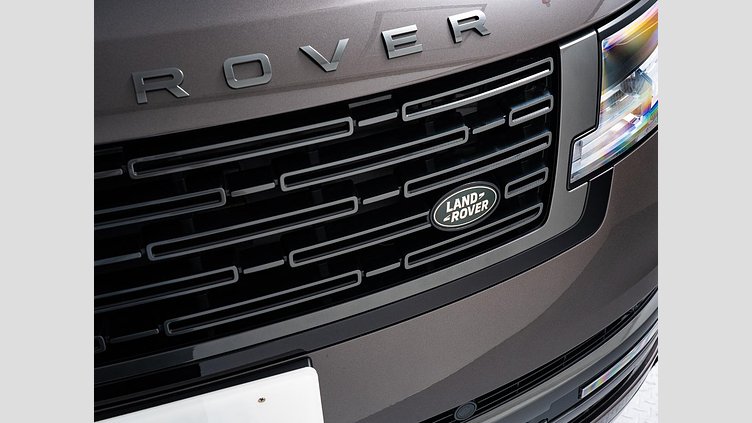 2024 認定中古車 Land Rover Range Rover シャラントグレイ D350 AWD MHEV（AT） スタンダードホイールベース Autobiography