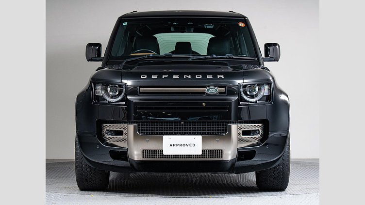 2022 認定中古車 Land Rover Defender 110 サントリーニブラック D300 AWD（AT） X