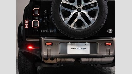 Defender 110 8