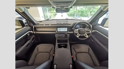 Defender 110 3