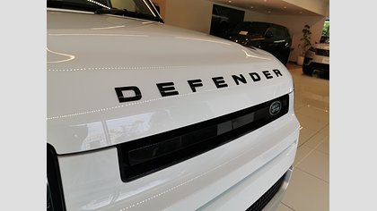 Defender 110 23