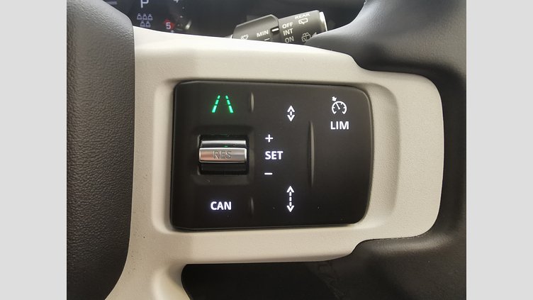 2023 認定中古車 Land Rover Defender 110 フジホワイト D300 AWD（AT） S