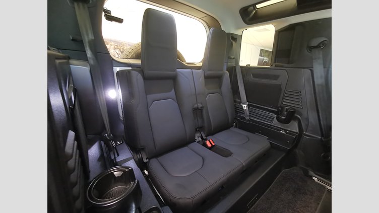 2023 認定中古車 Land Rover Defender 110 フジホワイト D300 AWD（AT） S
